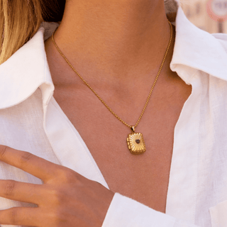 Crimson Locket - Nadare Co.