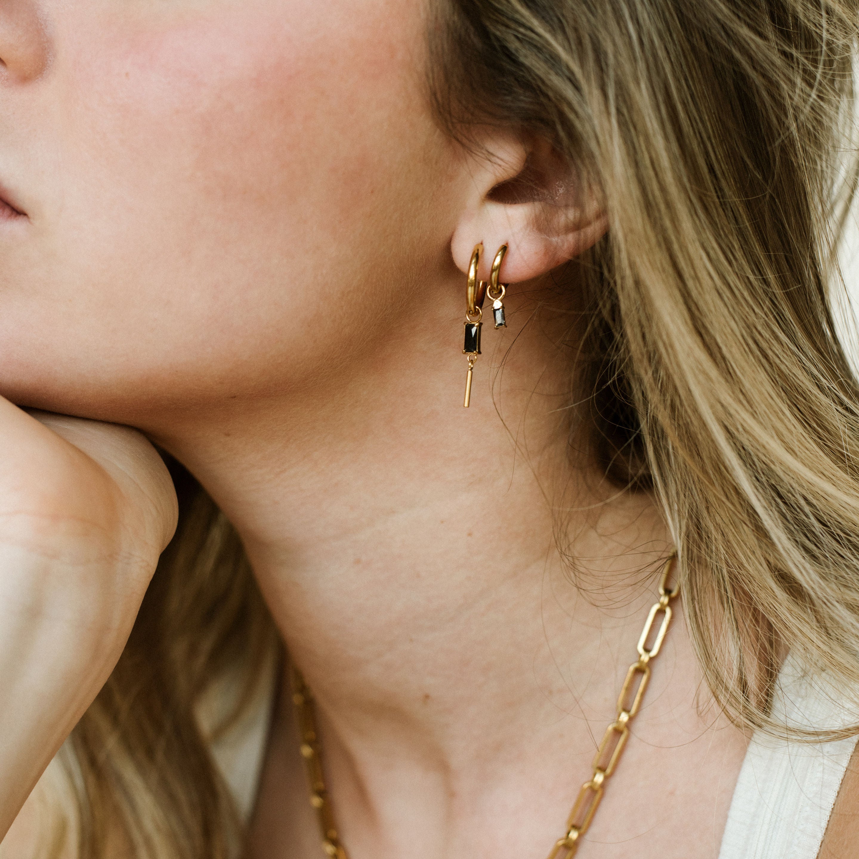 Single Black Rectangle Charm - Nadare Co.