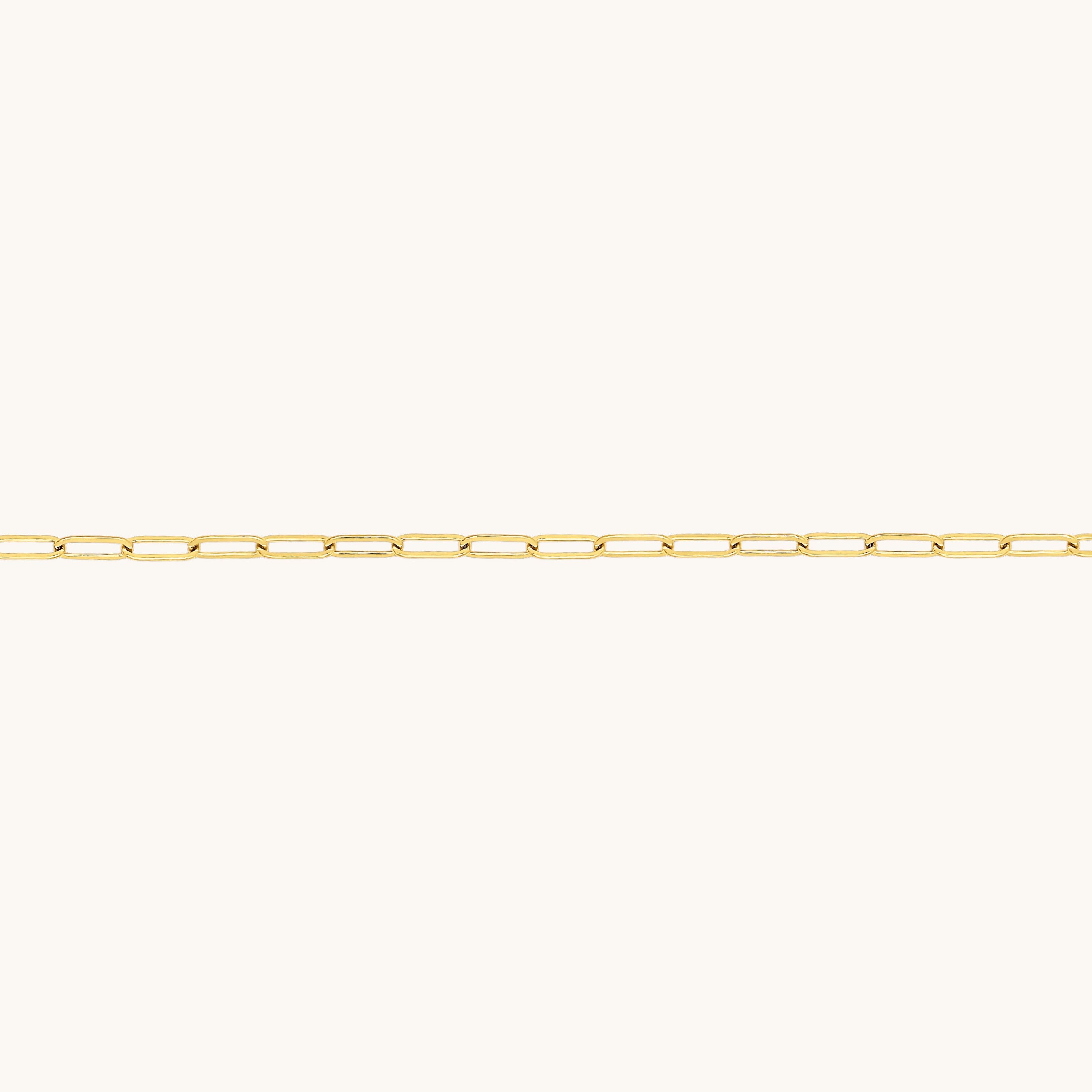 Nadare Co. 14k gold plated large oval switch chain necklace with tarnish-resistant stainless steel links.