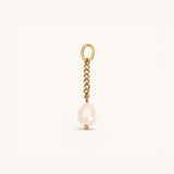 Nadare Co. short pearl drop charm featuring a genuine freshwater pearl on a 14k gold-plated stainless steel chain.